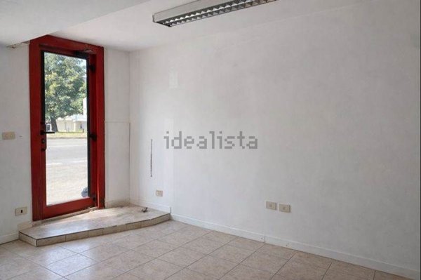 ufficio in affitto a Modena in zona Madonnina / Quattro Ville