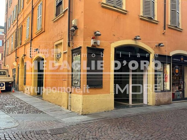 negozio in affitto a Modena in zona Centro Storico