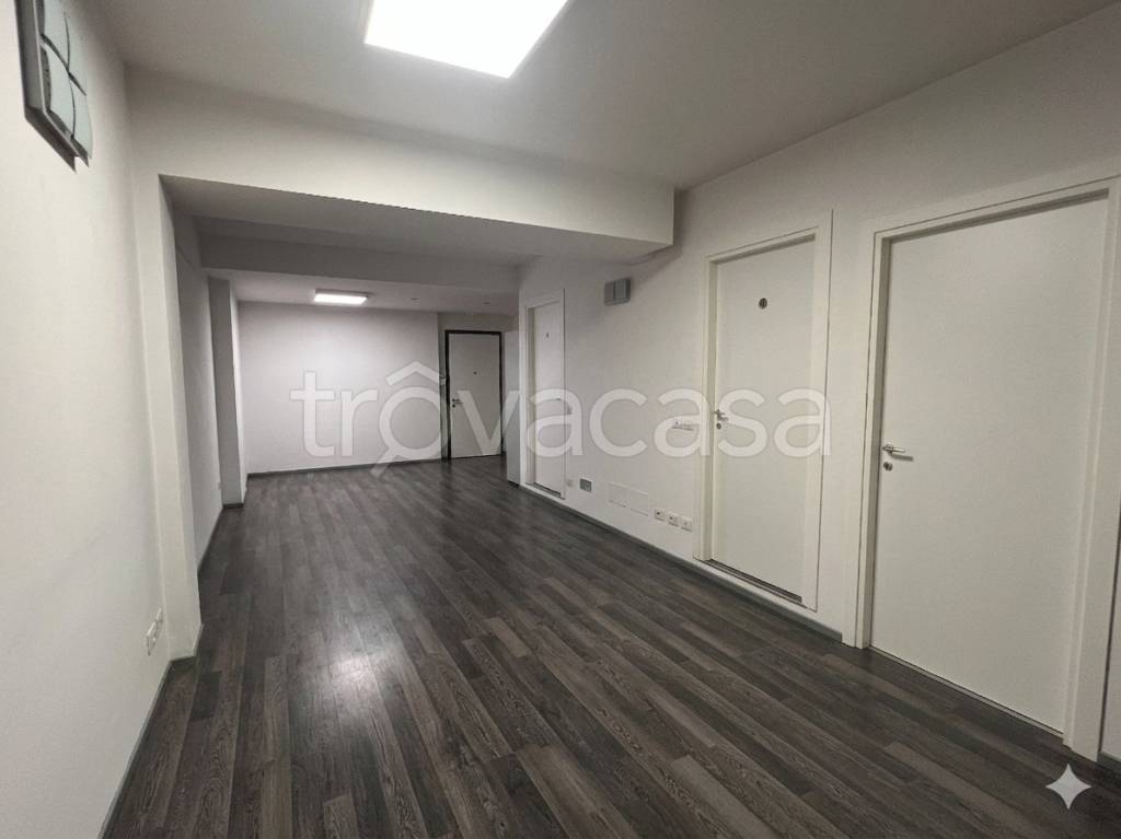 ufficio in affitto a Modena in zona San Faustino