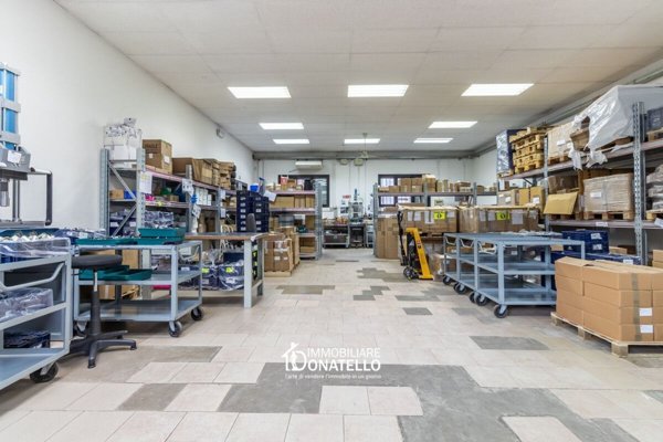 ufficio in affitto a Modena in zona Crocetta