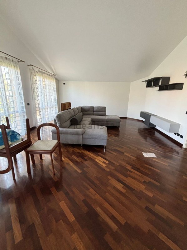 appartamento in affitto a Modena in zona Amendola