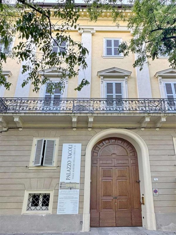 appartamento in affitto a Modena in zona Centro Storico