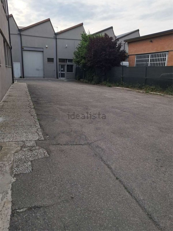 ufficio in affitto a Modena in zona Crocetta