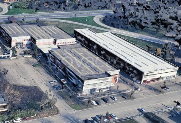 locale commerciale in affitto a Modena