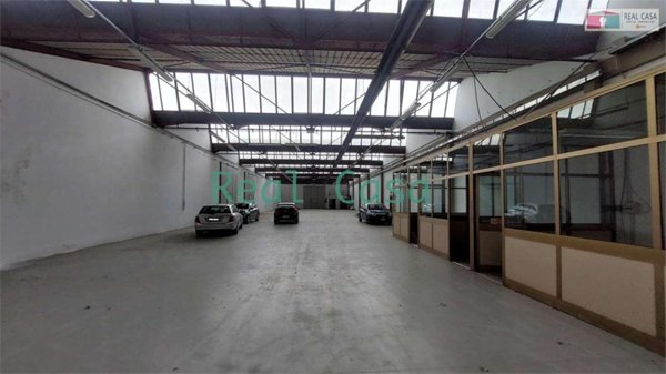 negozio in affitto a Modena in zona San Lazzaro / Modena Est
