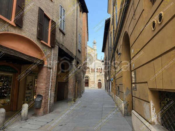 bivano in affitto a Modena in zona Centro Storico