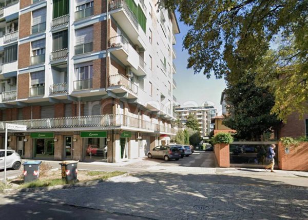 ufficio in affitto a Modena in zona Crocetta