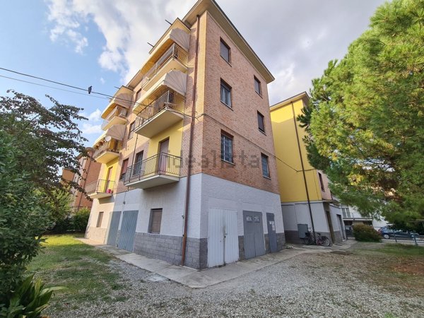 appartamento in affitto a Modena in zona Amendola