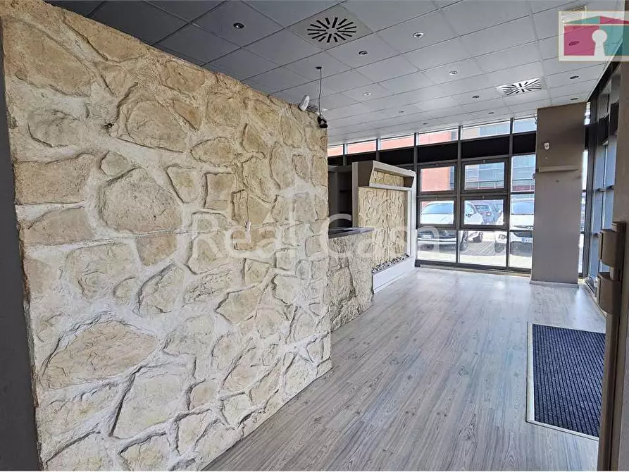 locale commerciale in affitto a Modena in zona San Faustino