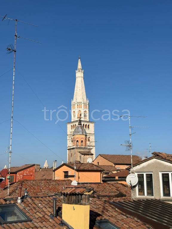 appartamento in affitto a Modena in zona Centro Storico