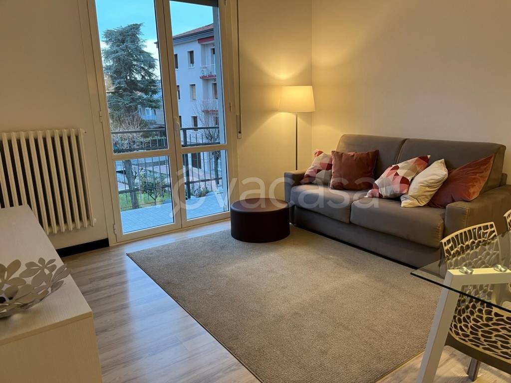 appartamento in affitto a Modena in zona Amendola
