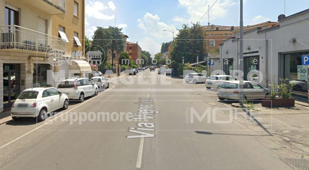 negozio in affitto a Modena in zona Centro Storico