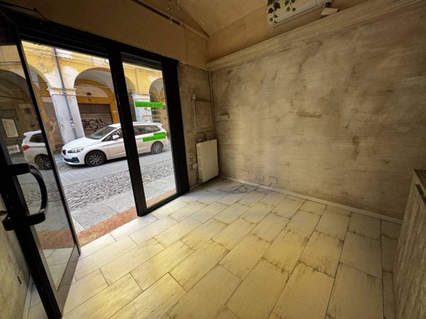 negozio in affitto a Modena in zona Centro Storico