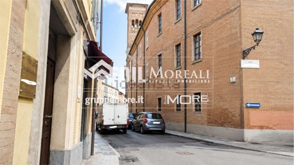 negozio in affitto a Modena in zona Centro Storico