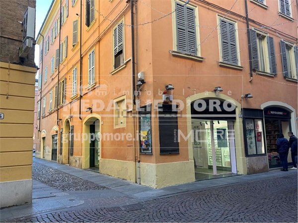 negozio in affitto a Modena in zona Centro Storico