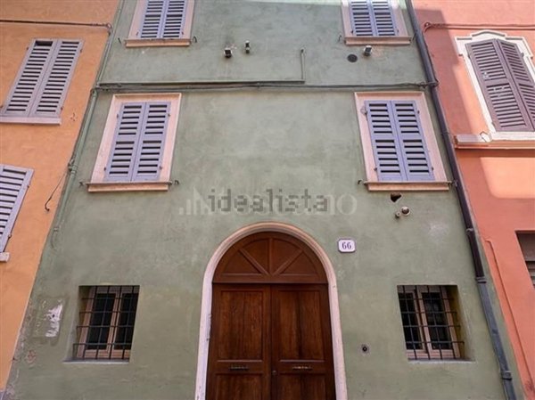 appartamento in affitto a Modena in zona Centro Storico
