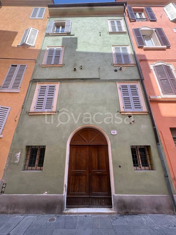 appartamento in affitto a Modena in zona Centro Storico