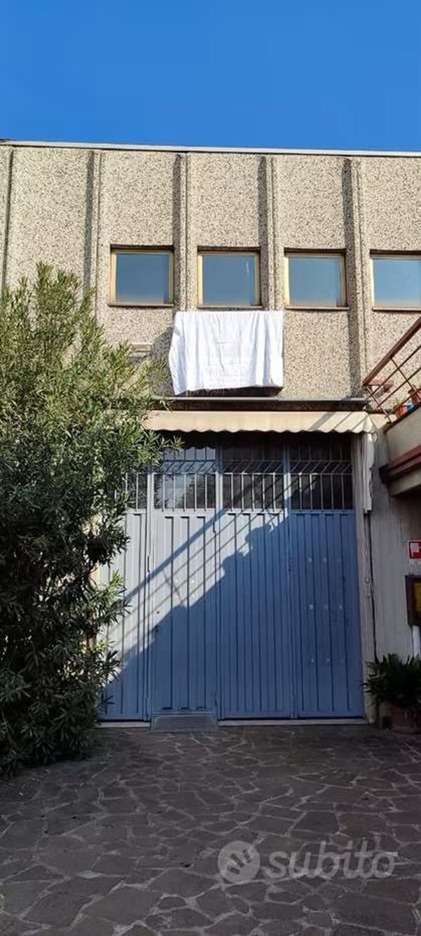 capannone in affitto a Modena in zona Madonnina / Quattro Ville