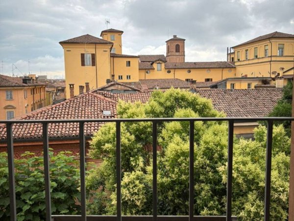 appartamento in affitto a Modena in zona Centro Storico