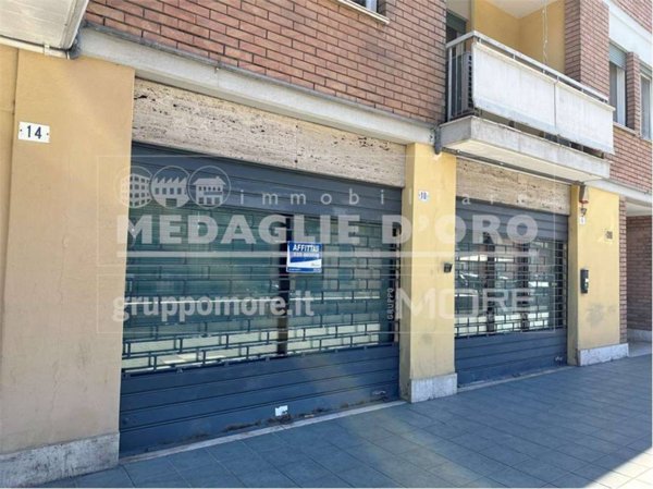 negozio in affitto a Modena in zona San Faustino