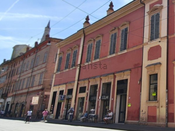 appartamento in affitto a Modena in zona Centro Storico