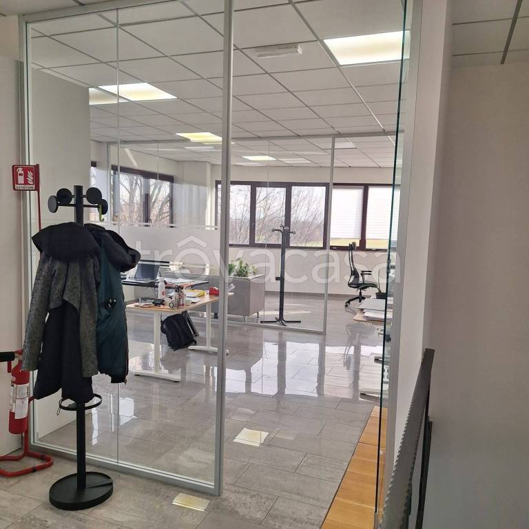 locale commerciale in affitto a Modena in zona Baggiovara