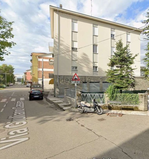 appartamento in affitto a Modena in zona Lamarmora