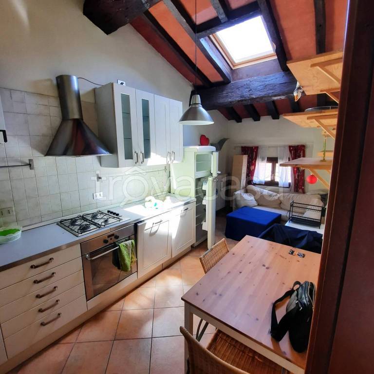 appartamento in affitto a Modena in zona Centro Storico