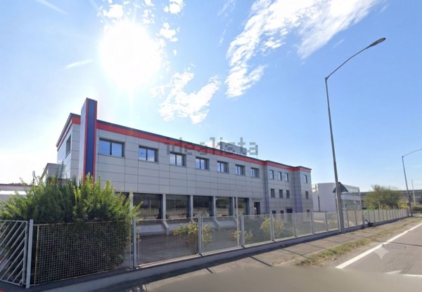 ufficio in affitto a Modena in zona Bruciata