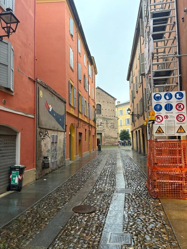 appartamento in affitto a Modena in zona Centro Storico