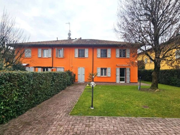 casa indipendente in affitto a Modena