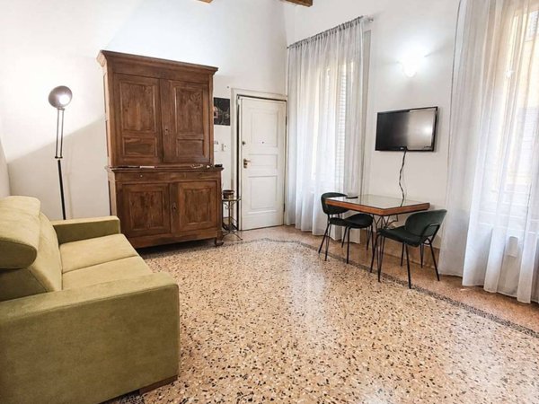 appartamento in affitto a Modena in zona Centro Storico