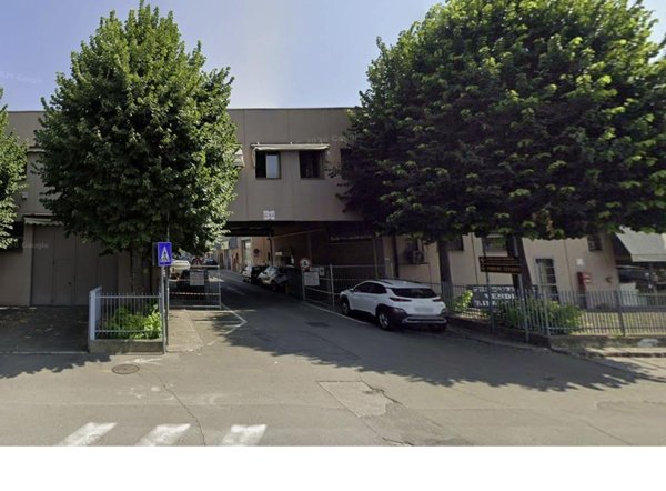 negozio in affitto a Modena in zona Madonnina / Quattro Ville