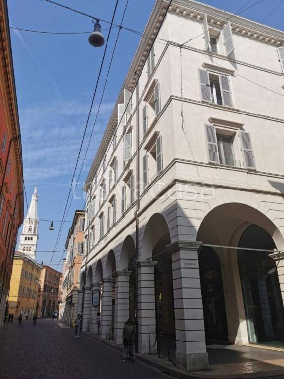 appartamento in affitto a Modena in zona Centro Storico
