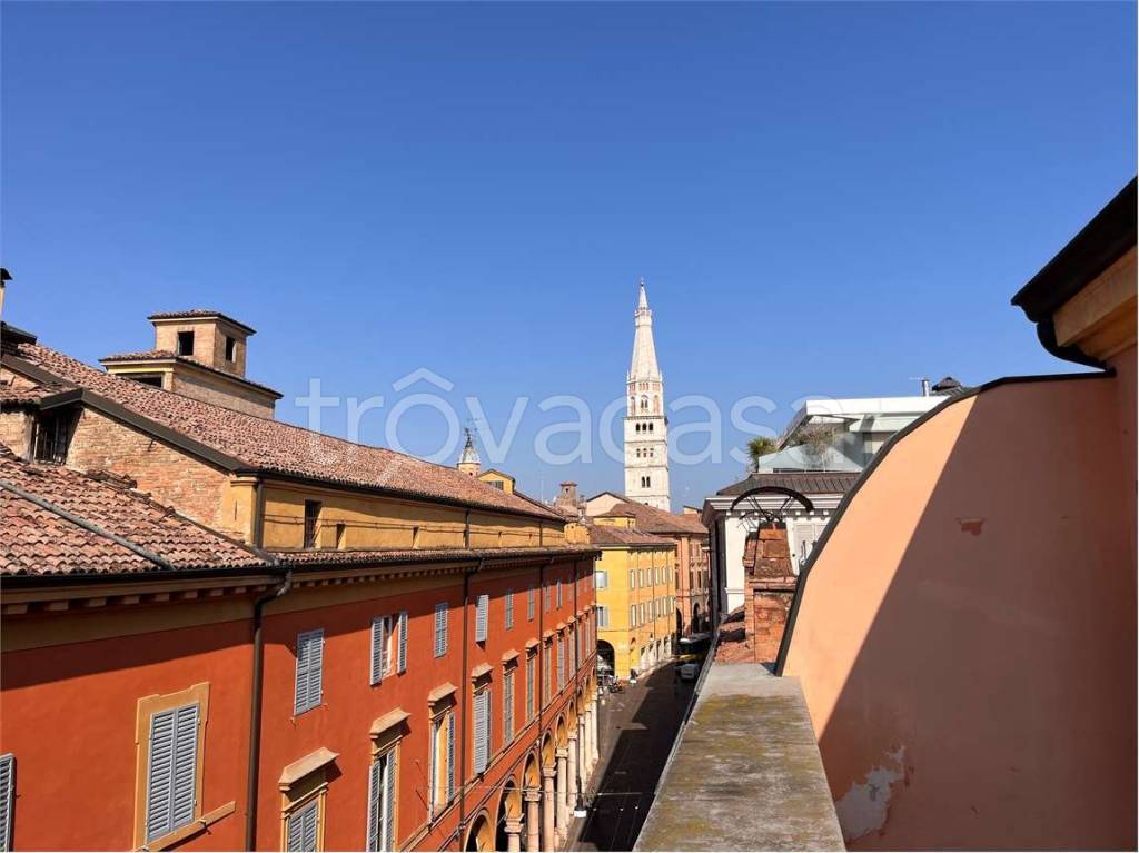 appartamento in affitto a Modena in zona Centro Storico