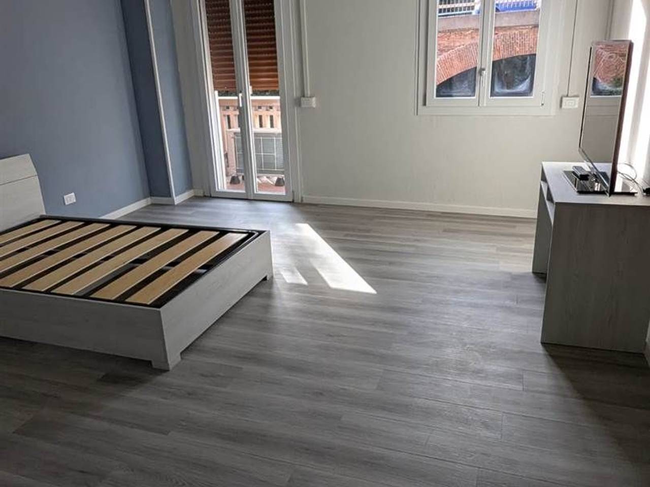 negozio in affitto a Modena in zona Crocetta