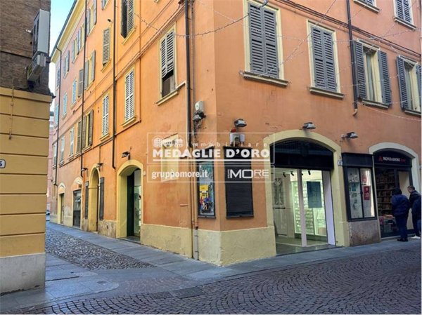 negozio in affitto a Modena in zona Centro Storico