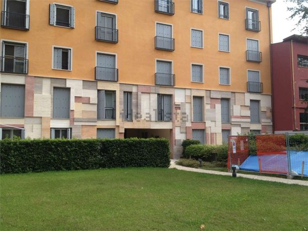 appartamento in affitto a Modena in zona Centro Storico