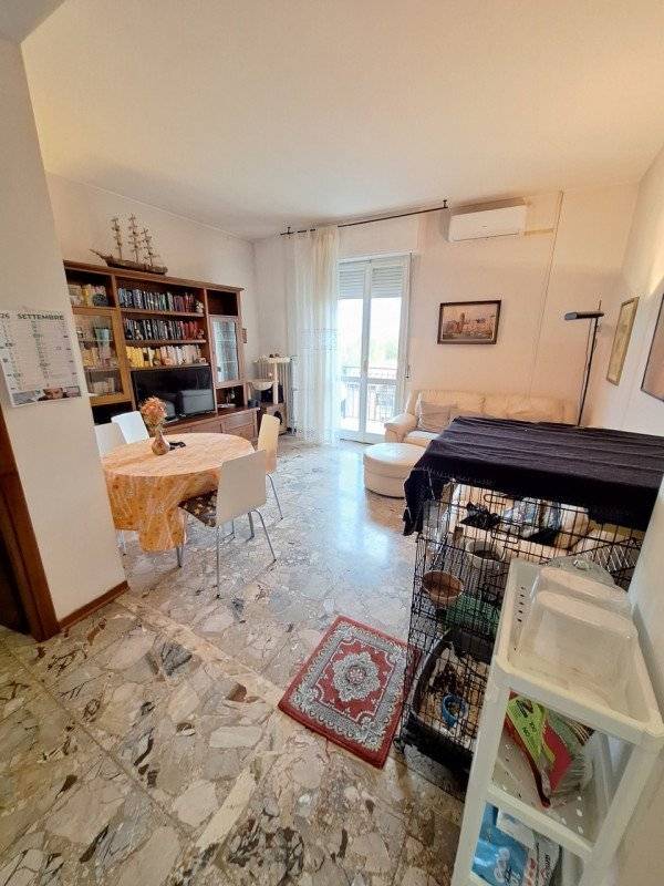 appartamento in affitto a Modena in zona Centro Storico