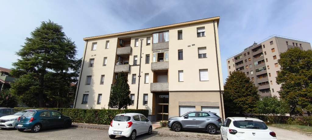 appartamento in affitto a Modena in zona Crocetta