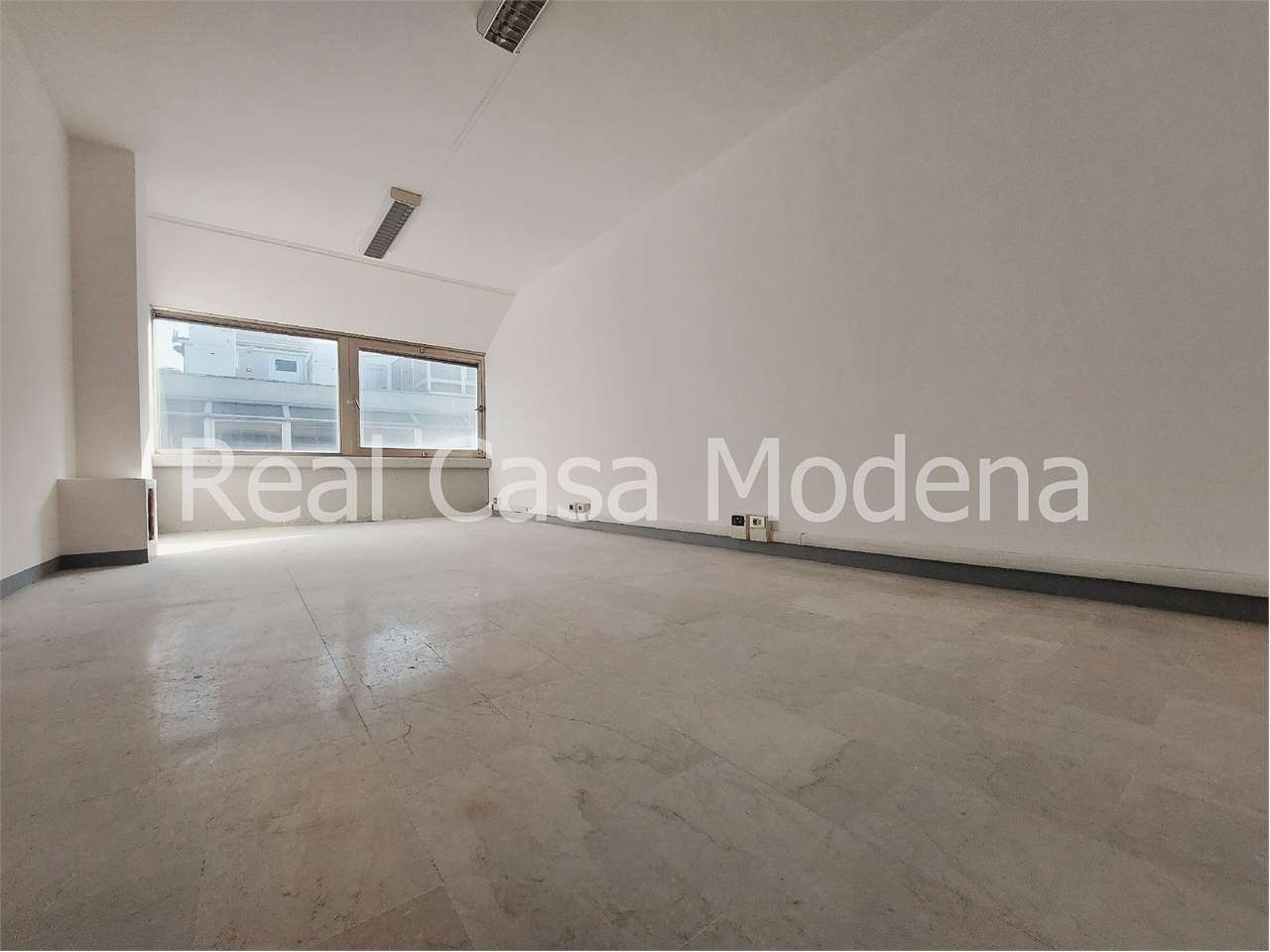 ufficio in affitto a Modena in zona San Faustino