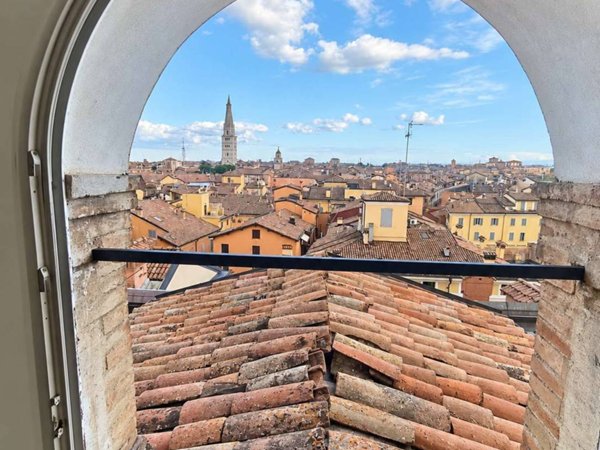 appartamento in affitto a Modena in zona Centro Storico