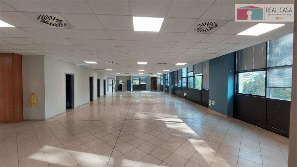 ufficio in affitto a Modena in zona San Faustino