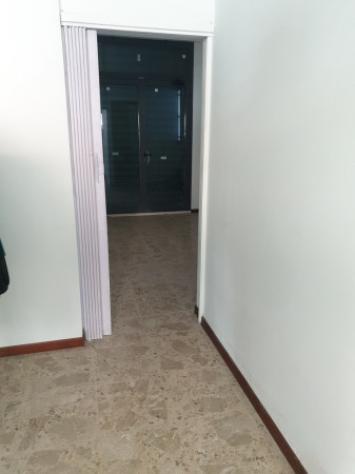 negozio in affitto a Novi di Modena