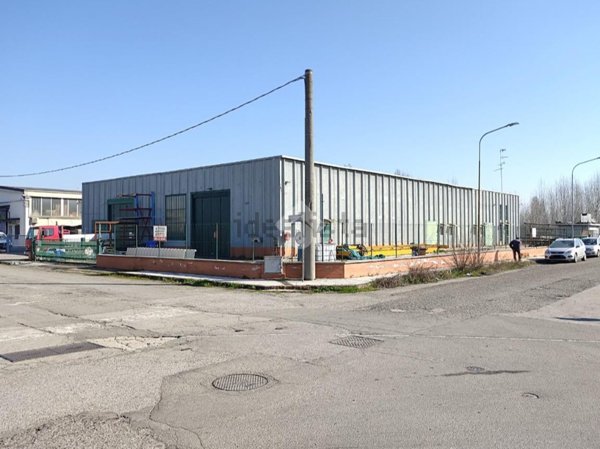 capannone in affitto a Novi di Modena