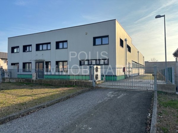 ufficio in affitto a Novi di Modena in zona Rovereto sulla Secchia