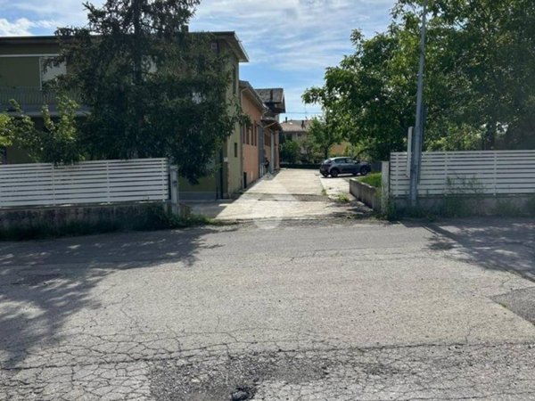 ufficio in affitto a Pavullo nel Frignano in zona Sant'Antonio