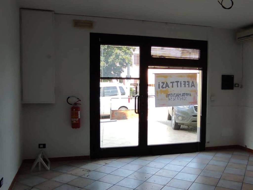 negozio in affitto a San Felice sul Panaro