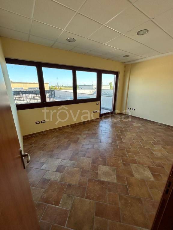 ufficio in affitto a San Felice sul Panaro