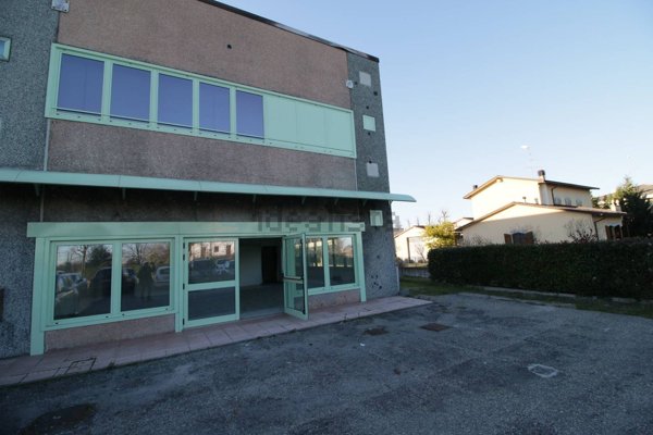 locale commerciale in affitto a San Prospero
